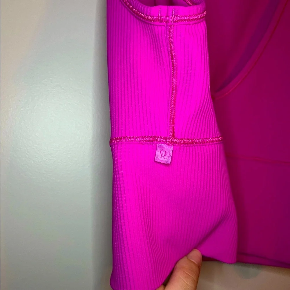 SOLD Lululemon Power Pivot Tank Top *Rib in Sonic Pink Size 8 - Picture 8 of 8